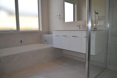 Photo of property in 4 Plantation Way, Papamoa, 3118