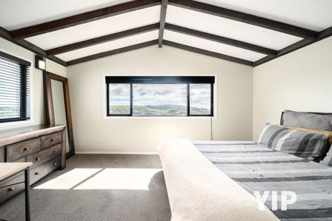 Photo of property in 16 Carluke Street, Paparangi, Wellington, 6037