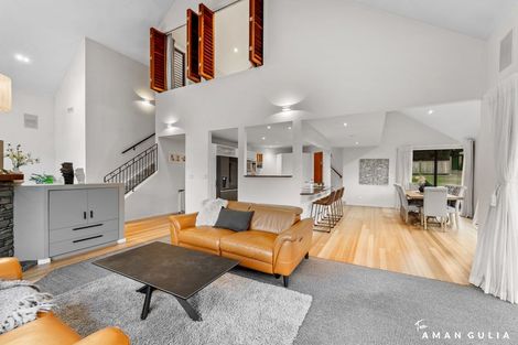 Photo of property in 86a Wiseley Road, West Harbour, Auckland, 0618