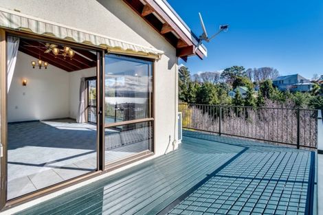 Photo of property in 27 Burns Road, Hospital Hill, Napier, 4110