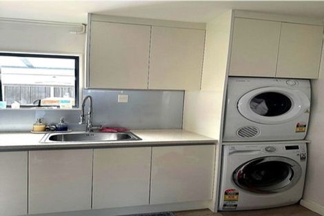 Photo of property in 16 Kora Avenue, Ranui, Auckland, 0612