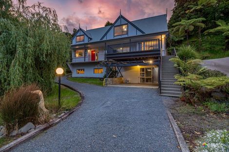Photo of property in 24 Jocelyn Crescent, Pinehaven, Upper Hutt, 5019