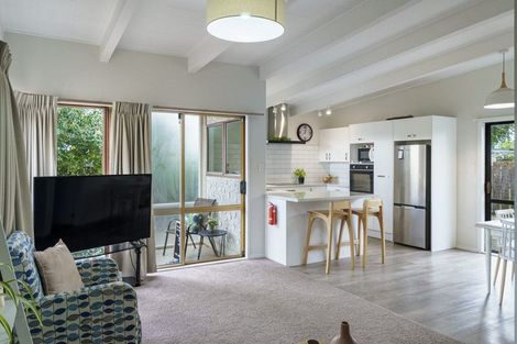 Photo of property in 19 Skerrett Crescent, Tamatea, Napier, 4112