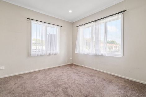 Photo of property in 16 Scott Road, Papakura, 2110