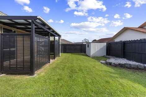 Photo of property in 11 Fernbrook Close, Burswood, Auckland, 2013