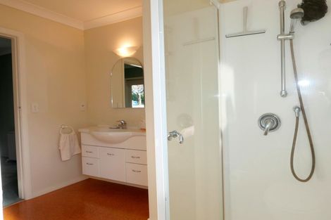 Photo of property in 8 Kotare Street, Waikanae, 5036