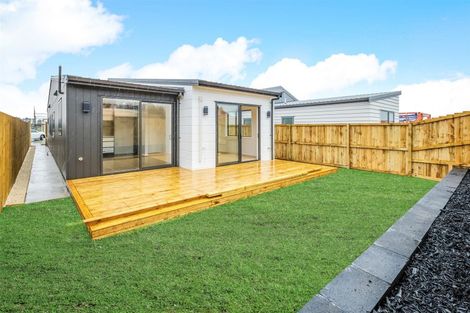 Photo of property in 22 Clayden Shuttleworth Street, Papakura, 2110