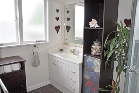 Photo of property in 11 Bellevue Avenue, Wellsford, 0900