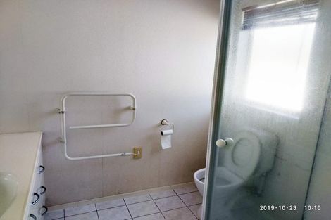 Photo of property in 256 Cascades Road, Botany Downs, Auckland, 2010