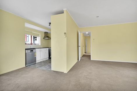 Photo of property in 40a Woodside Road, Massey, Auckland, 0614