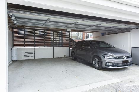 Photo of property in 2-3/270 Jervois Road, Herne Bay, Auckland, 1011