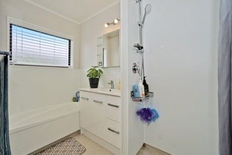 Photo of property in 2a Princess Street, Te Puke, 3119