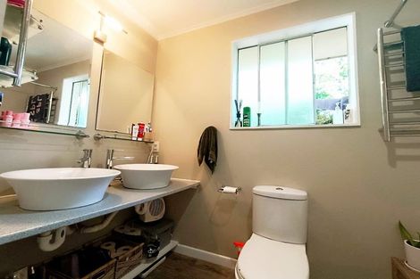 Photo of property in 33 Ernest Street, Ranui, Porirua, 5024