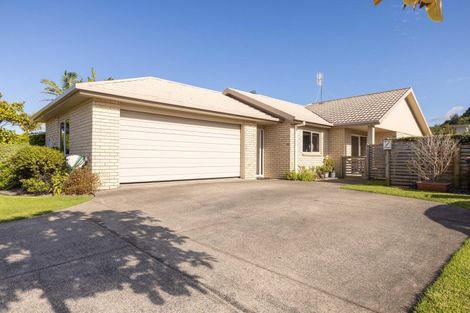 Photo of property in 2/100 Millers Road, Brookfield, Tauranga, 3110