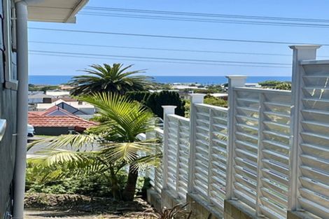 Photo of property in 9 Lismore Street, Strandon, New Plymouth, 4312
