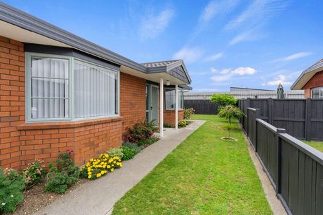 Photo of property in 6 Surrey Lane, Levin, 5510