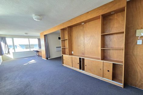 Photo of property in Churchill Flats, 213 The Terrace, Wellington Central, Wellington, 6011
