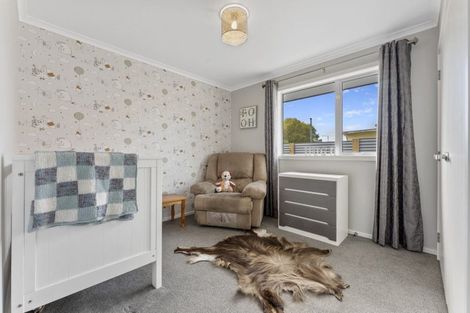 Photo of property in 82 Willoughby Street, Halcombe, 4779