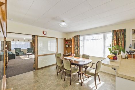 Photo of property in 90 Lethbridge Street, Feilding, 4702