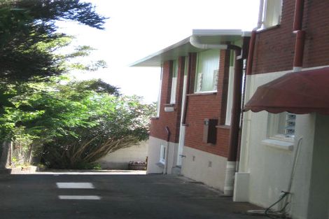 Photo of property in 9a Second Avenue, Stanley Point, Auckland, 0624