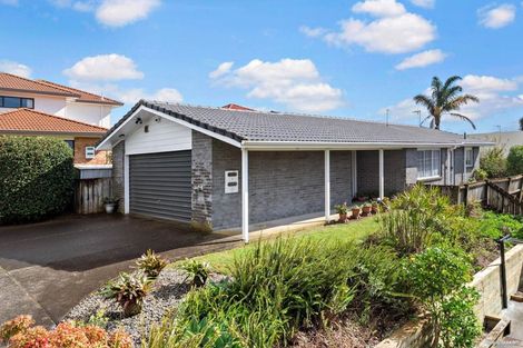 Photo of property in 1/62 Clydesdale Avenue, Somerville, Auckland, 2014