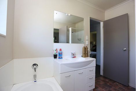 Photo of property in 11b De Lautour Road, Kaiti, Gisborne, 4010