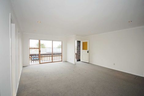 Photo of property in 2/39 John Davis Road, Mount Roskill, Auckland, 1041