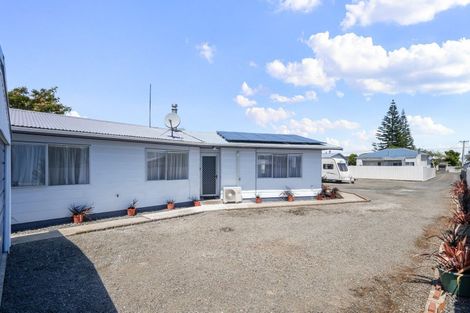 Photo of property in 12 Stuckey Street, Levin, 5510