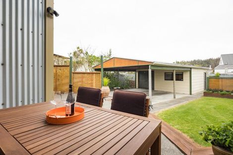 Photo of property in 5 Hennessy Street West, Foxton Beach, Foxton, 4815