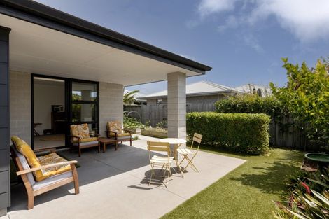 Photo of property in 22 Bill Miller Drive, Papamoa, 3118