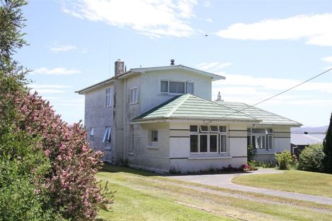 Photo of property in 33 Main Road, Tuatapere, 9620