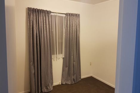 Photo of property in 2/39 Kinloch Place, Papakowhai, Porirua, 5024