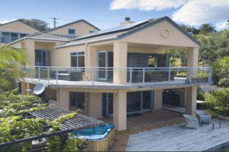 Photo of property in 4 Bush Point Road, Cable Bay, 0420