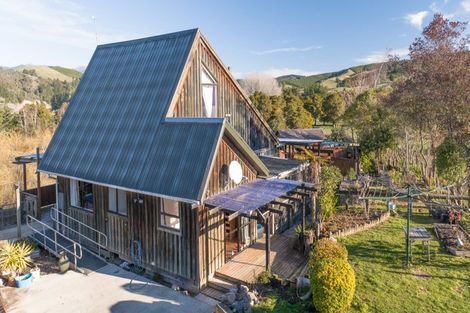 Photo of property in 30 Foxhill Cemetery Road, Foxhill, Wakefield, 7095