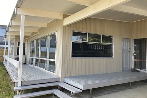 Photo of property in 52 Cascades Road, Pakuranga Heights, Auckland, 2010