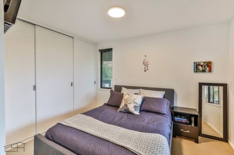 Photo of property in 64 Otitori Bay Road, Titirangi, Auckland, 0604