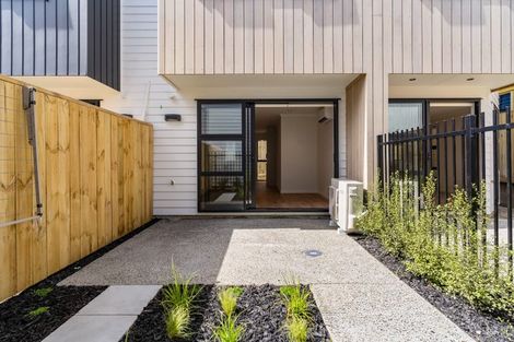 Photo of property in 1092c Great North Road, Point Chevalier, Auckland, 1022