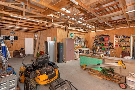 Photo of property in 1266 Wharerata Road, Muriwai, Manutuke, 4072
