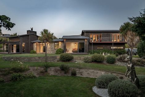 Photo of property in 10 Minaret Ridge, Wanaka, 9305