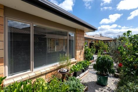 Photo of property in 47/64 Kawaha Point Road, Kawaha Point, Rotorua, 3010