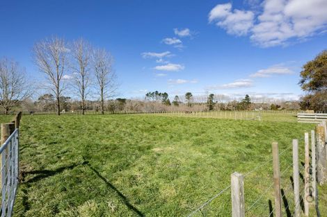 Photo of property in 179 Taupaki Road, Taupaki, 0782