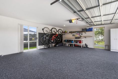 Photo of property in 5 Hamon Place, Pukehangi, Rotorua, 3015