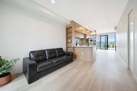Photo of property in 90 Tarapuka Road, Westgate, Auckland, 0814