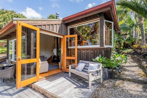 Photo of property in 969 Purangi Road, Cooks Beach, Whitianga, 3591