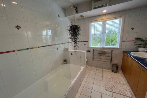 Photo of property in 7 Pah Road, Cockle Bay, Auckland, 2014