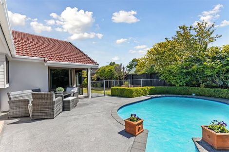 Photo of property in 56 Solway Avenue, Ilam, Christchurch, 8041