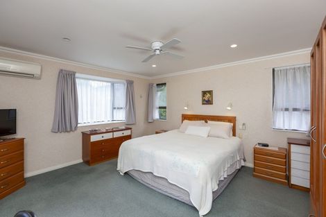 Photo of property in 74 Eatwell Avenue, Paraparaumu Beach, Paraparaumu, 5032