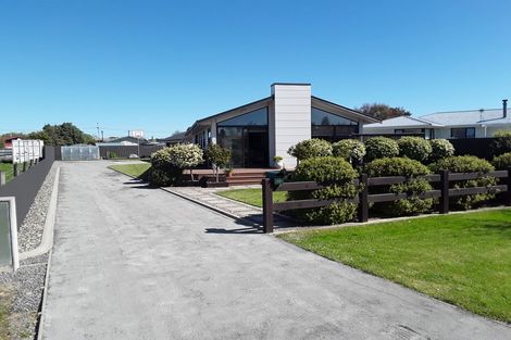 Photo of property in 46 Aloway Street, Wallacetown, 9816