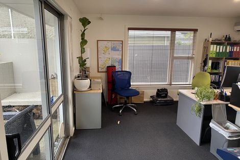 Photo of property in 122 Waimairi Road, Ilam, Christchurch, 8041