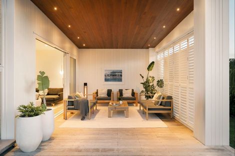 Photo of property in 11 Shearwater Lane, Point Wells, 0986